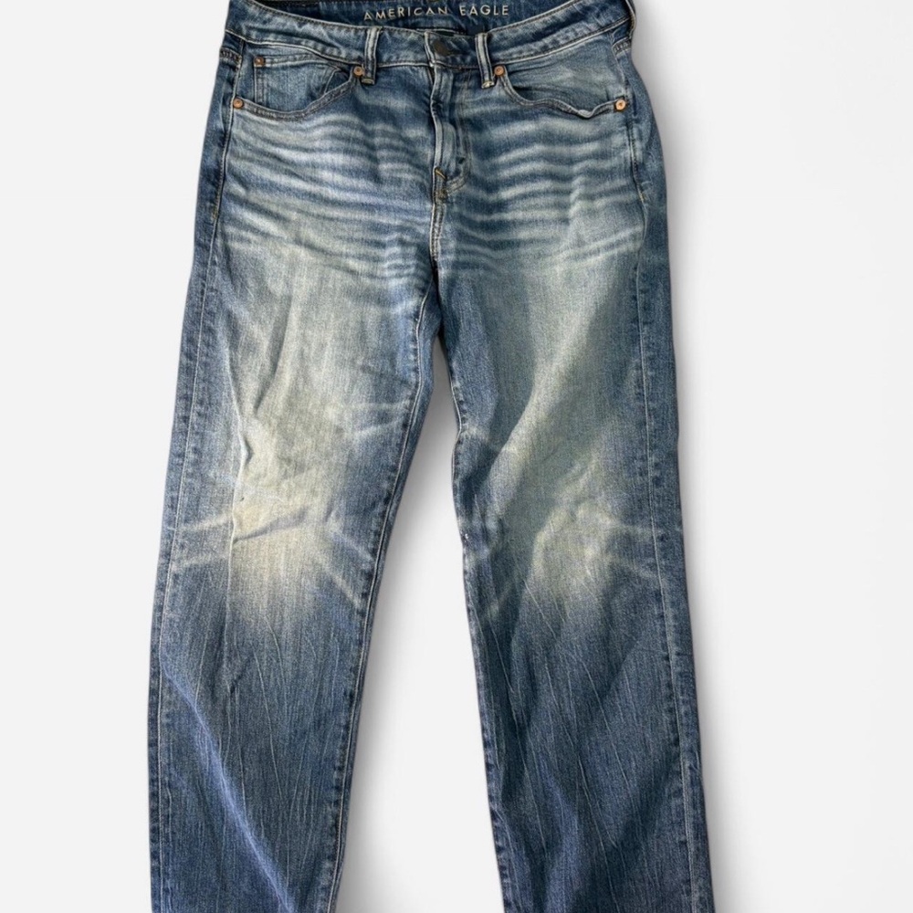 American Eagle Outfitters Blue Relaxed Jeans with Vintage Wash